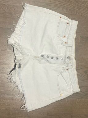 Levi’s 501 cut-off Jean shorts